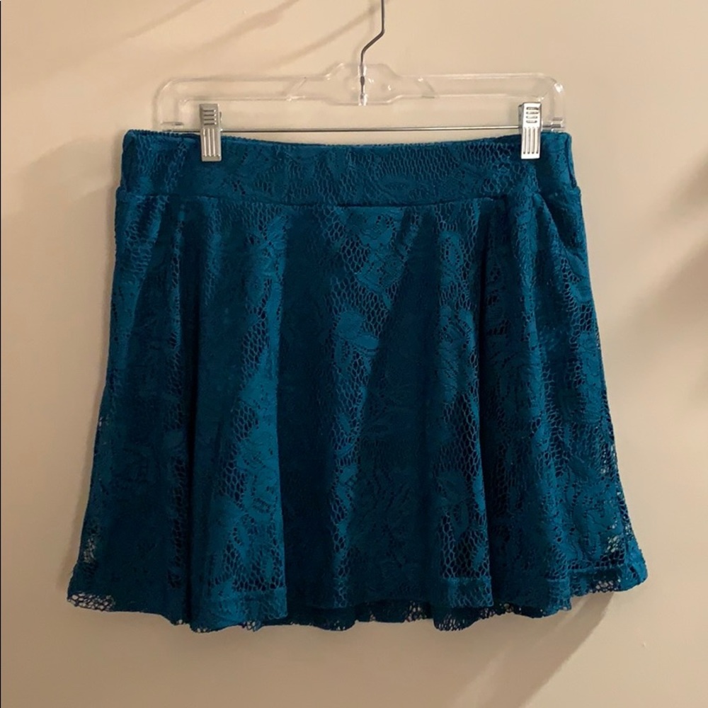 Lace skirt